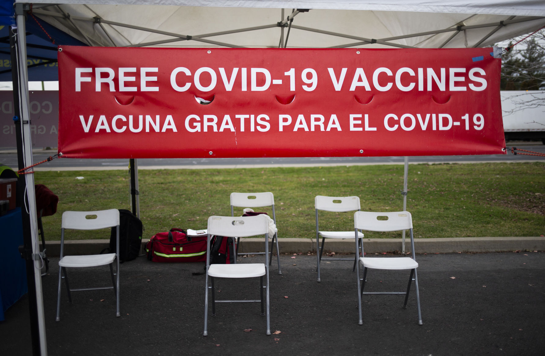 A sign advertises free COVID-19 vaccines